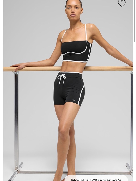 ALO Yoga Other - Airbrushed streamline bra tank